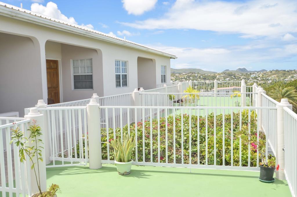 Caribbean Inn And Suites St. John's Екстериор снимка